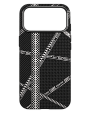 iPhone 17 Pro Max Karbon Şerit Detaylı Kılıf - Siyah